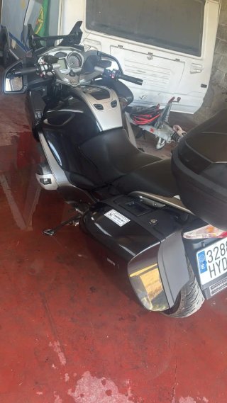 BMW R1200RT Negra