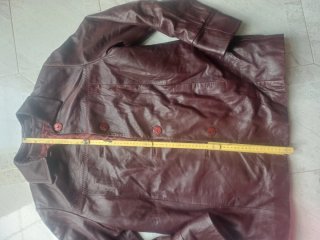 Giacca in pelle rossa taglia 44