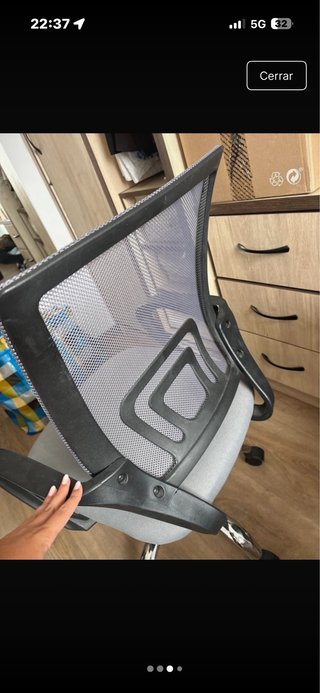 Silla de estudio cómoda gris y negra