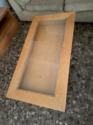 Mesa de comedor con 4 sillas