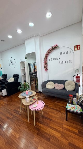 Traspaso Local Manicura y Pedicura