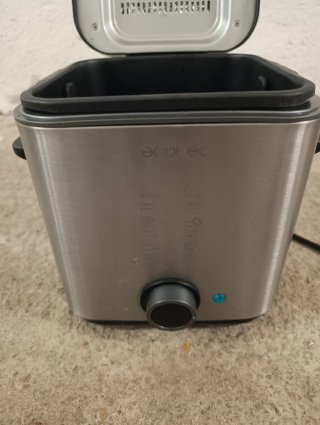 Freidora de aceite con cesta de 1'5L