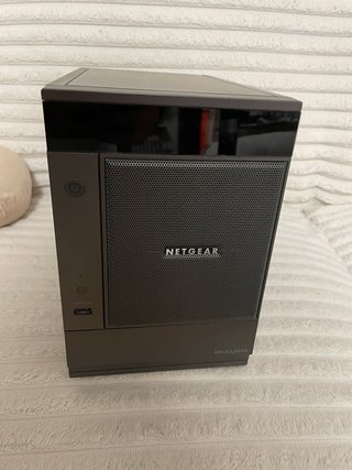 NAS Netgear Ultra6 6 Bahías 1xHDD 2Tb 4Gb RAM