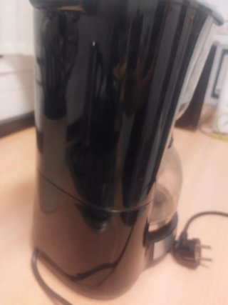Cafetera de goteo negra