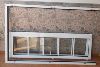 Puerta de blanca de Aluminio