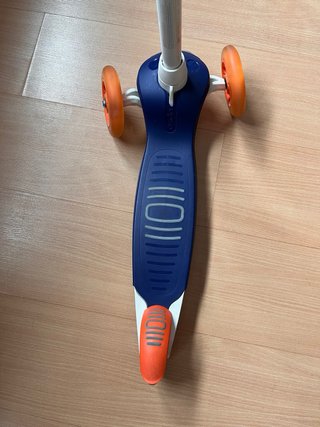 Patinete infantil 3 ruedas naranja y azul