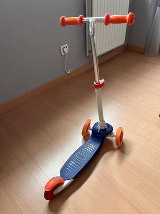 Patinete infantil 3 ruedas naranja y azul