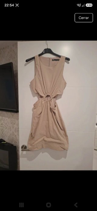 Vestido Zara Beige con Aberturas