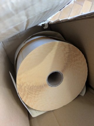 Rollos adhesivos