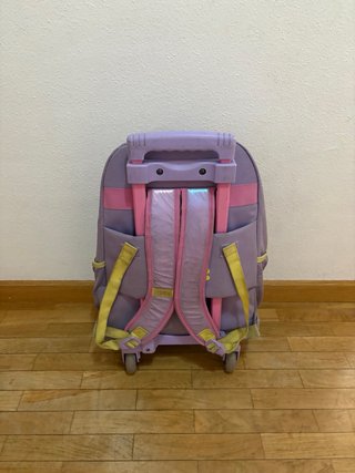 Mochila con ruedas morada