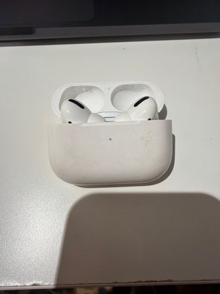 Airpods Pro 2 con estuche MagSafe
