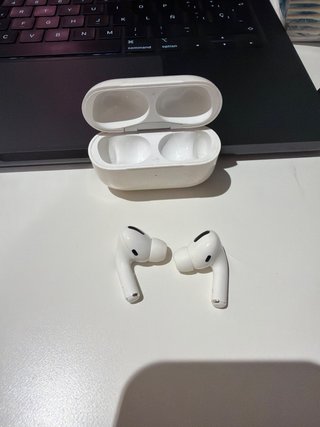 Airpods Pro 2 con estuche MagSafe