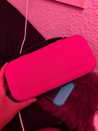 Nintendo Switch con funda y mando