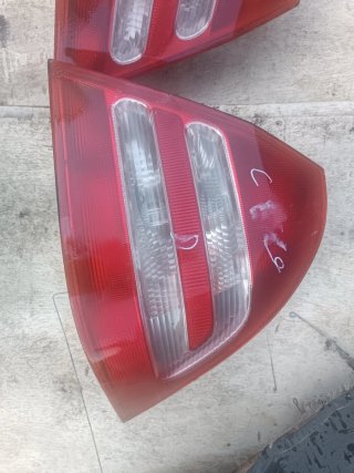 Pilotos Mercedes C240