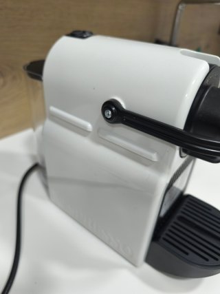 Cafetera Nespresso Poco Uso