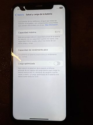 iPhone XR 64GB Rojo 83% Batería