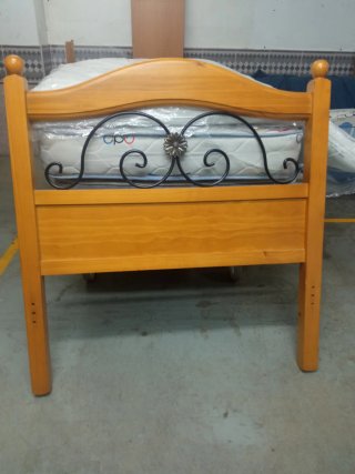 2 Cabeceros de cama madera y metal