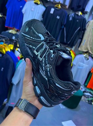New Balance 1906R Talla 44 Negro