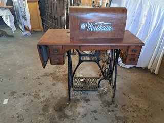 Máquina de coser Wertheim
