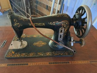 Máquina de coser Wertheim