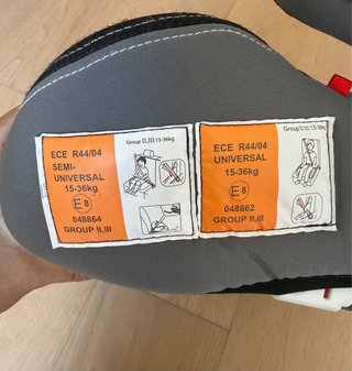 Alzador/Elevador coche infantil marca Play
