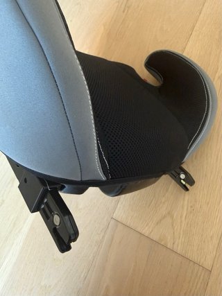 Alzador/Elevador coche infantil marca Play
