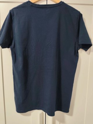 Camiseta Livergy azul marino con estampado