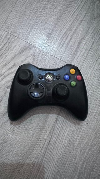 Xbox 360 + 1 mando + 7 juegos