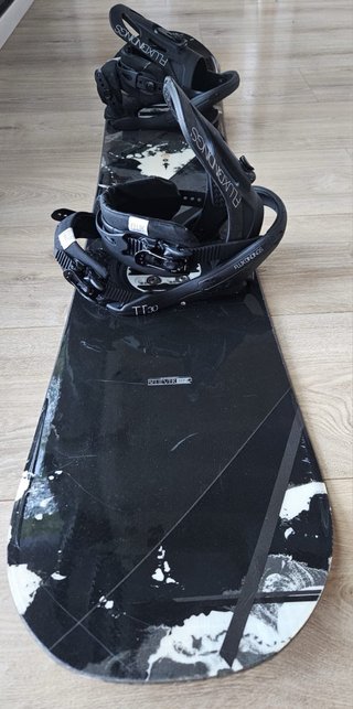 Tabla Snowboard K2 con Fijaciones Flux Bindings