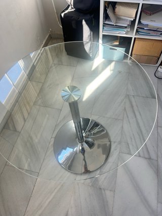 Mesa redonda cristal y metal