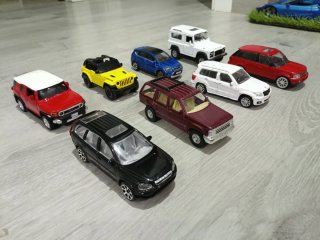 Lote 8 coches colección escala 1:43 Sub y 4x4
