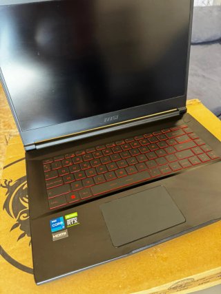 MSI GF63 Thin | i7-11800H | RTX3050 | 16GB
