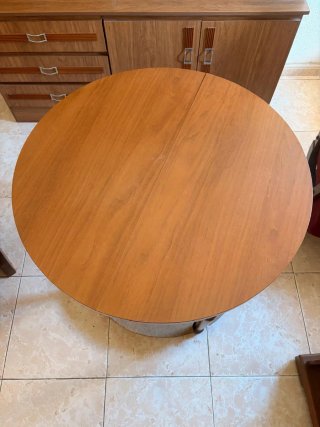 Conjunto comedor madera.No envío.Están en Xativa.