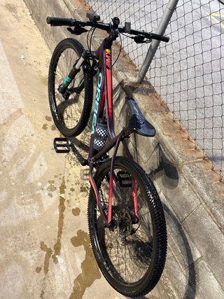 Bicicleta MTB Orbea morada Talla S