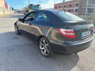 Mercedes-Benz 200 cdi 2005