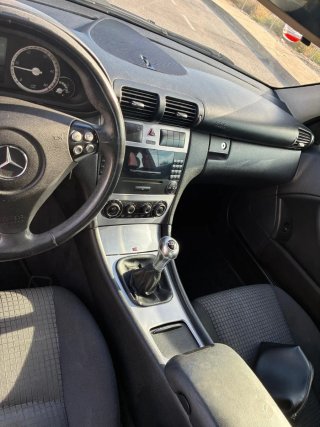 Mercedes-Benz 200 cdi 2005