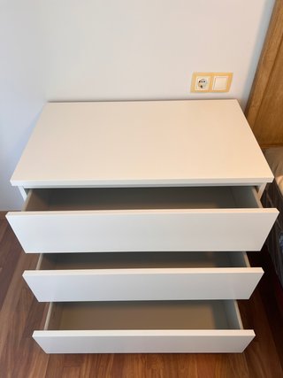 Cómoda blanca Ikea 80x48x78
