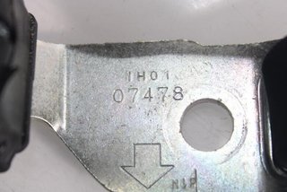 Toyota e034601 enganche de cinturon auris 123907