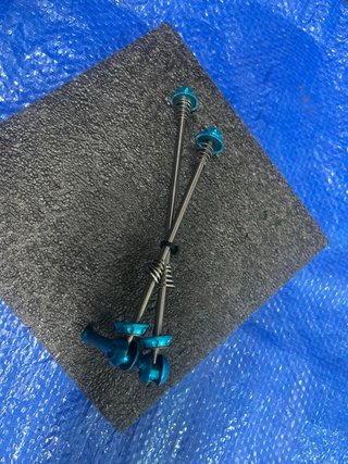 Ejes KCNC 9mm para Rueda