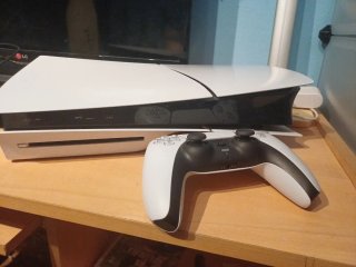 PS5 SLIM 1TB Con Lector