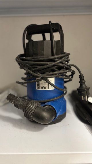 Bomba de achicar agua 1CV.