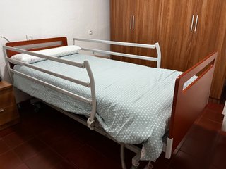 Cama articulada eléctrica
