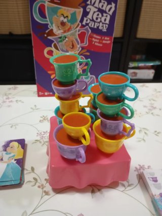 Juego de equilibrio Tazas Mad Tea Party