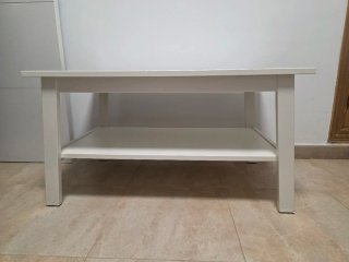 Mesa de centro blanca de madera
