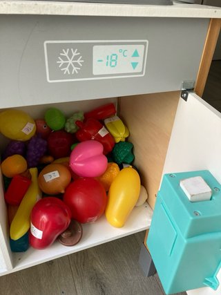 Cocinita de madera para niños
