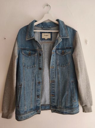 Cazadora vaquera Pull&Bear M mangas sudadera unise