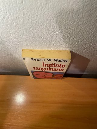 Instinto Sanguinario - Robert W. Walker