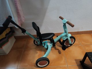 Triciclo infantil azul