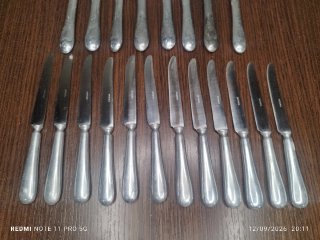 12 Cuchillos Postre y 8 Cuchillos Normales