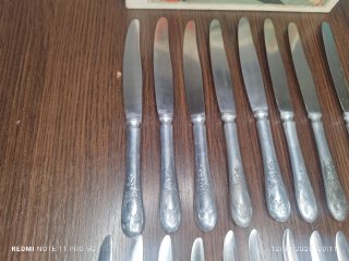 12 Cuchillos Postre y 8 Cuchillos Normales